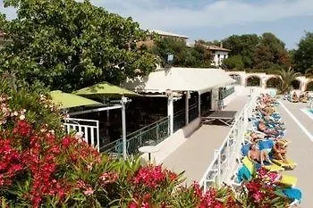 Douce Quietude Отель Сен-Рафаэль